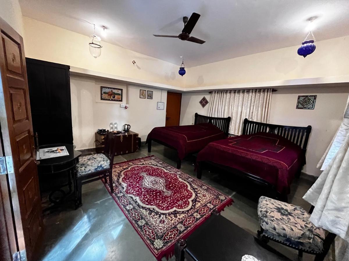 Sharad Baug Homestay Bhuj Exterior photo