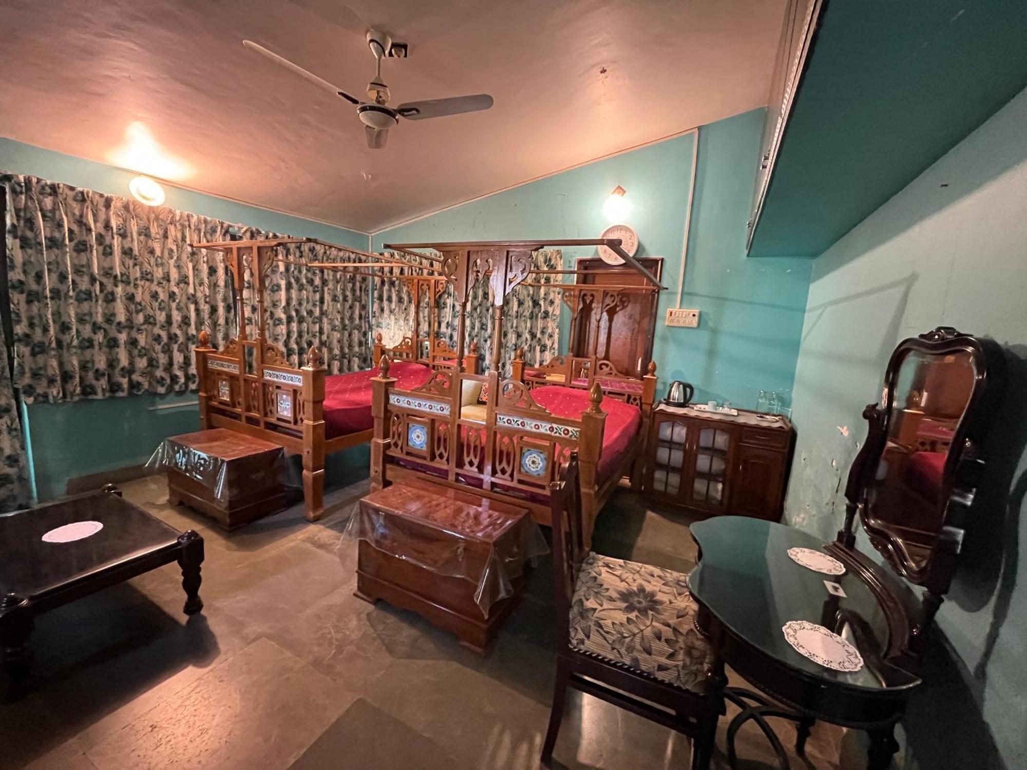Sharad Baug Homestay Bhuj Exterior photo