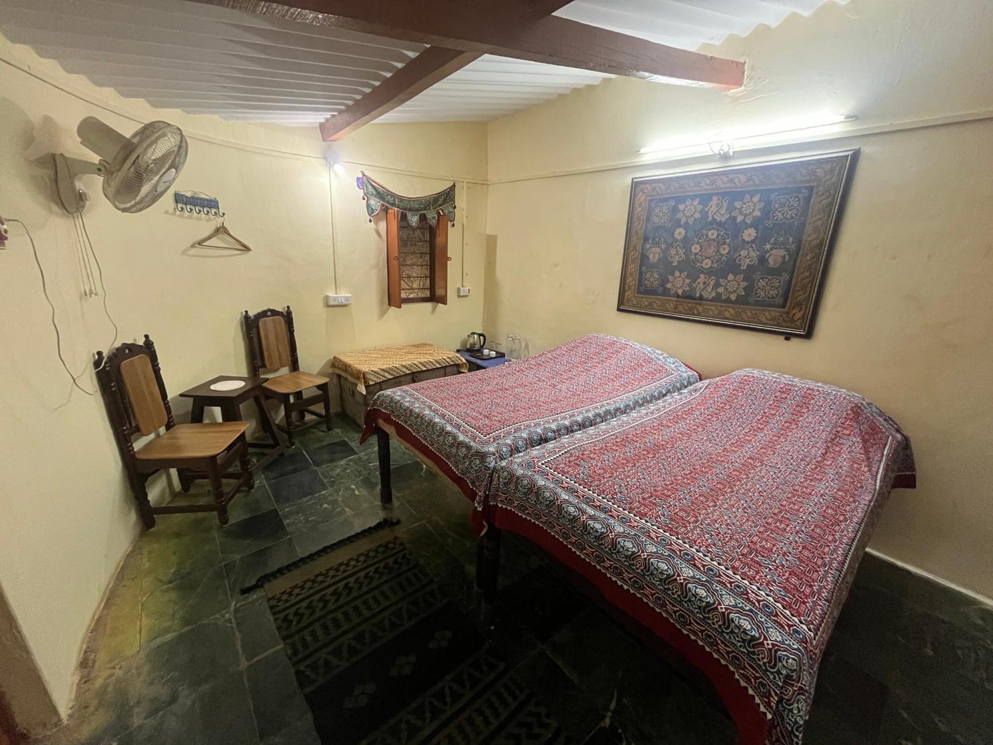 Sharad Baug Homestay Bhuj Exterior photo